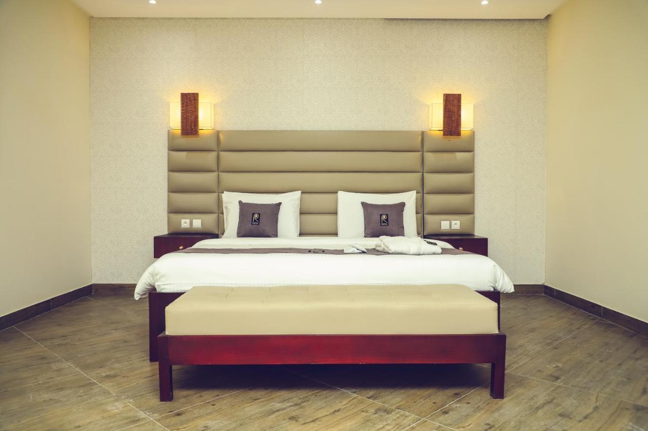 Hotel Regina The Pearl Aneho Bagian luar foto