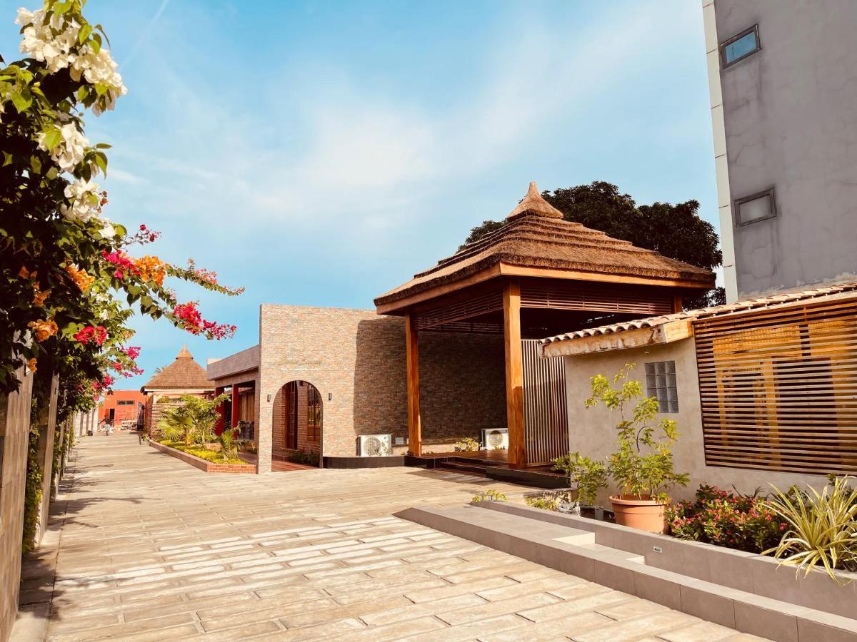 Hotel Regina The Pearl Aneho Bagian luar foto